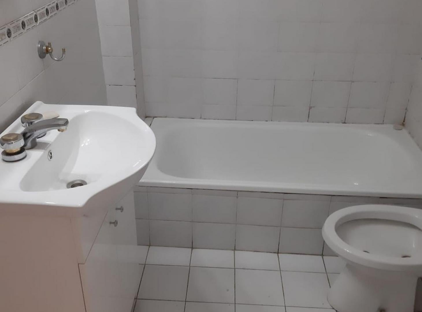 Foto de VENTA DTO 2 AMB MORON C / LOSA RADIANTE, imagen 5