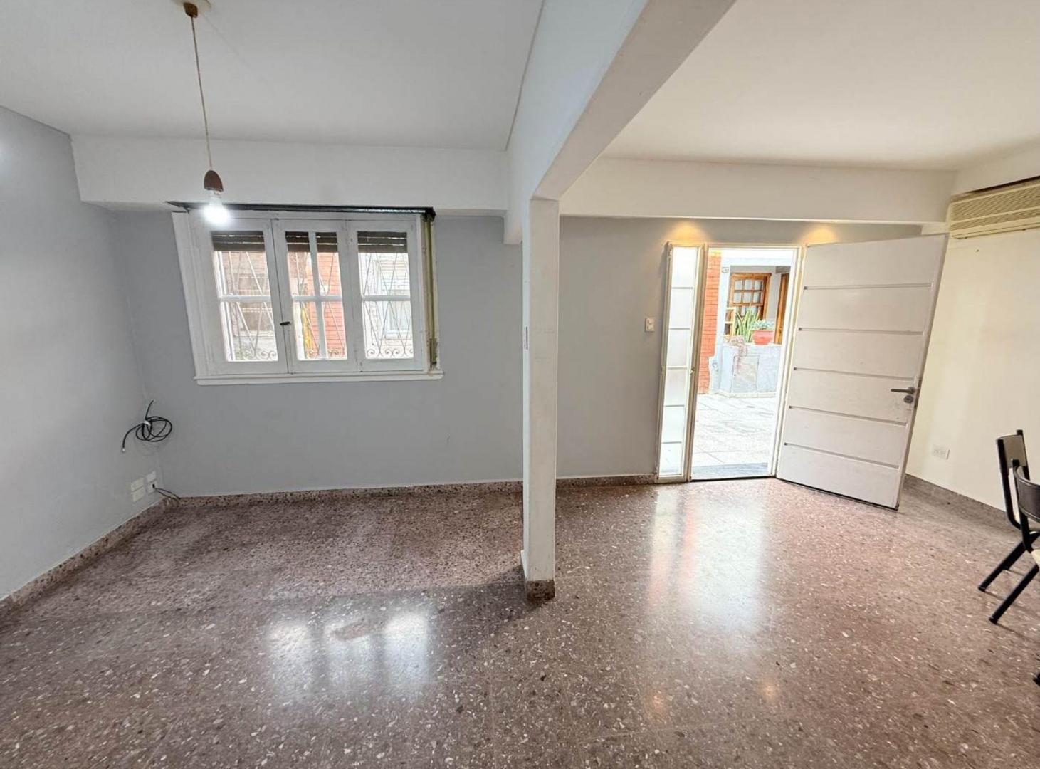 Foto de Alquiler ph 3 ambientes con patio y terraza Lanus, imagen 5