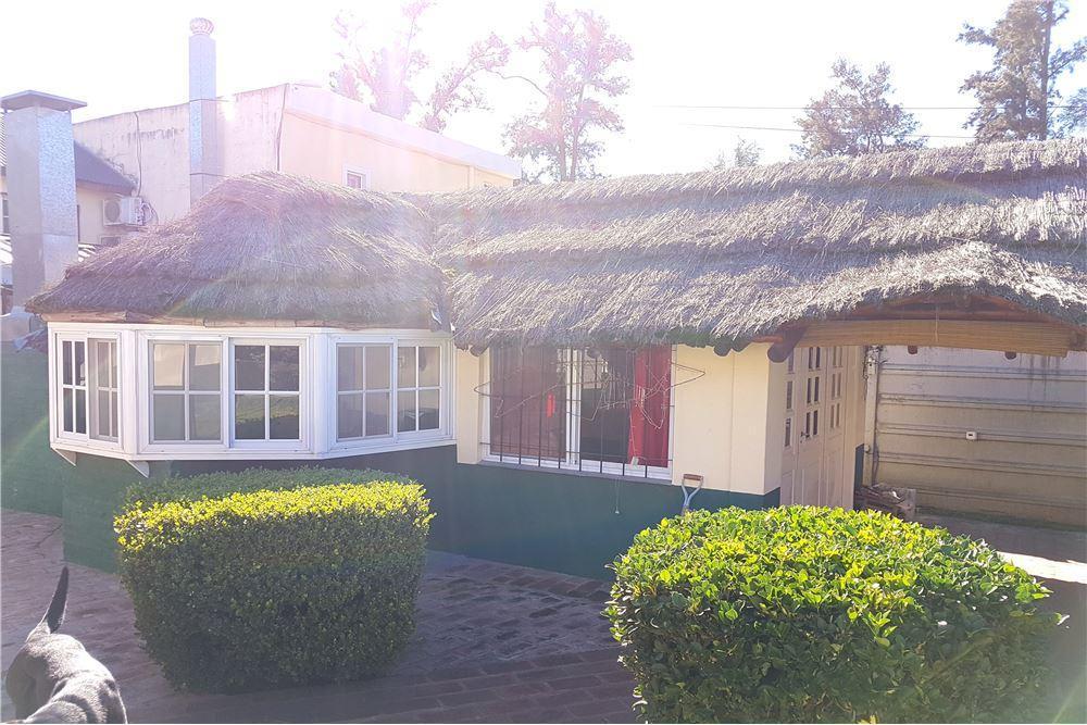 Foto de VENTA CASA 6 AMBIENTES CON PILETA QUINCHO EN PILAR, imagen 4