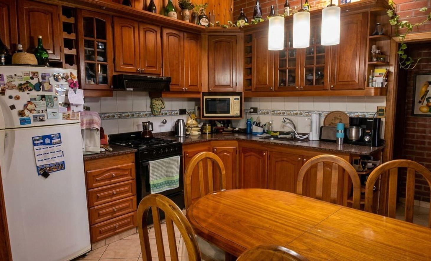 Foto de VENTA DPTOS 3 Y 4 AMB C/GALPON Y COCHERAS- CASEROS, imagen 4