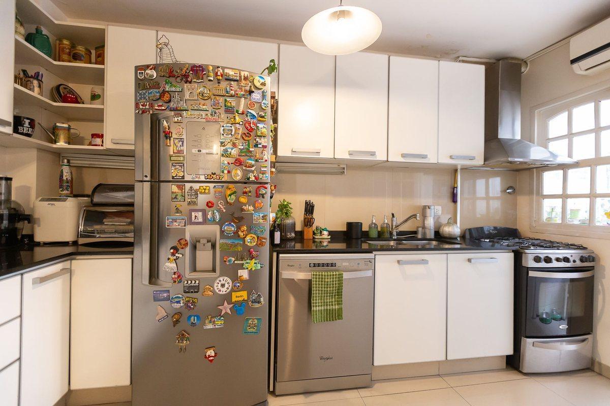 Foto de VENTA DPTO SEMIPISO 5 AMB EN BELGRANO R - PERMUTA, imagen 4