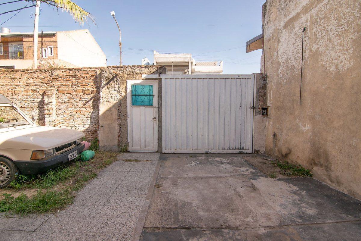Foto de VENTA CASA 3 AMB LOMAS DEL MIRADOR - LOTE 185M2 !, imagen 4
