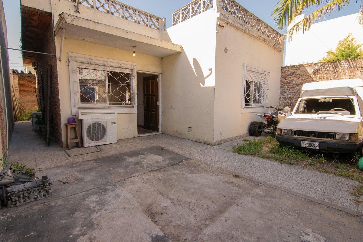Foto de VENTA CASA 3 AMB LOMAS DEL MIRADOR - LOTE 185M2 !, imagen 3