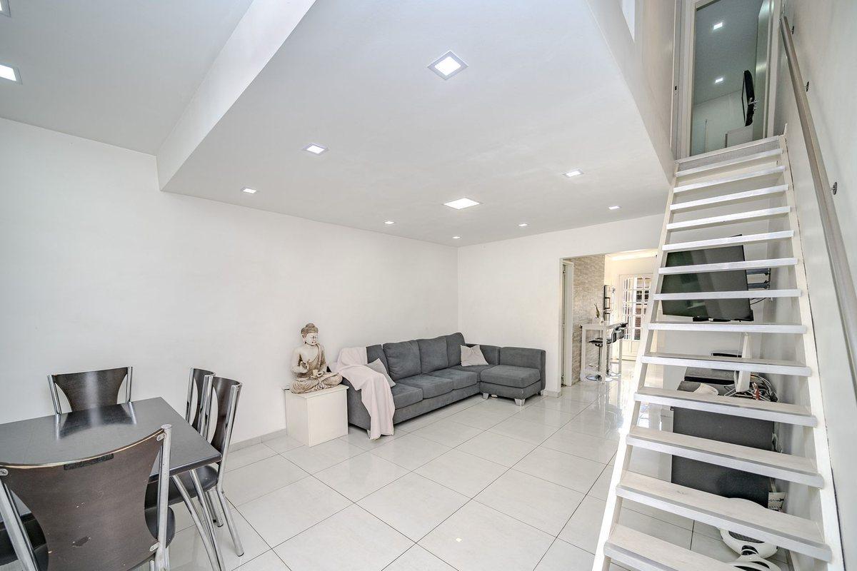 Foto de DUPLEX 3 AMB CON JARDIN Y COCHERA ENTRADA INDEPEND, imagen 1
