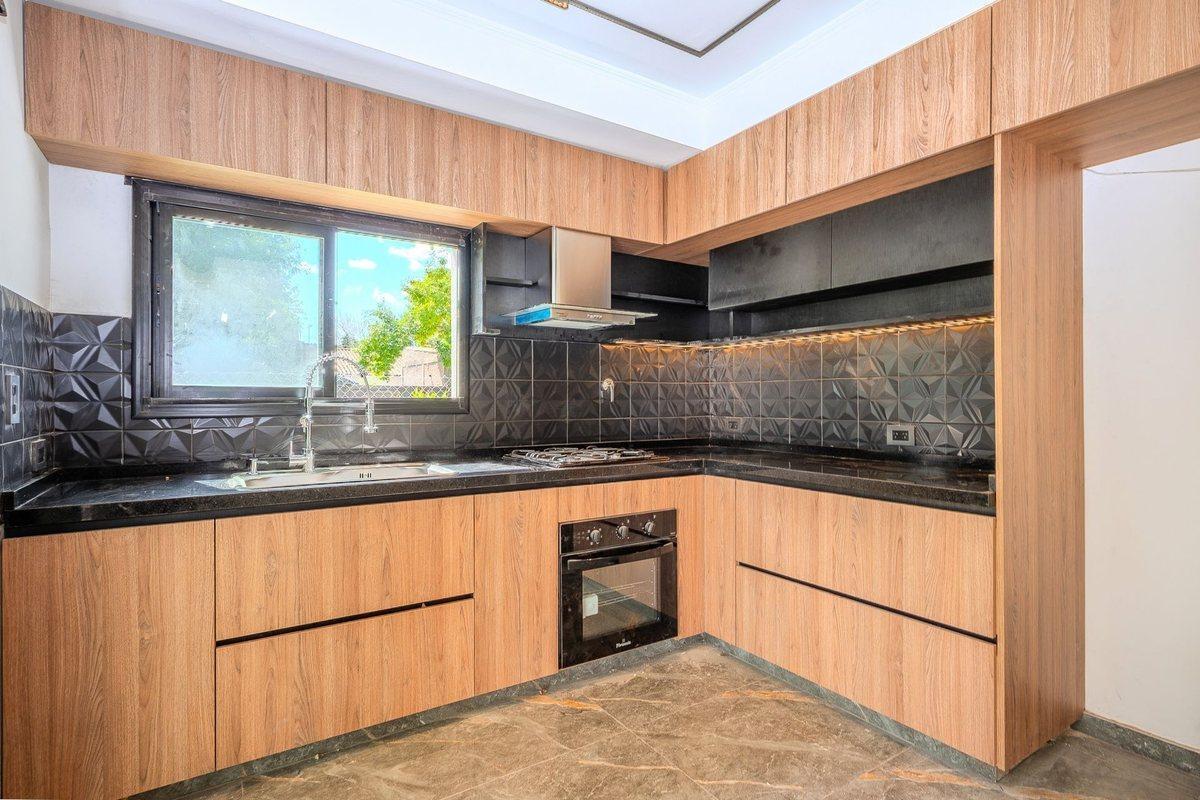 Foto de VENTA PH 4 AMB A ESTRENAR PQUE LELOIR APT CREDITO, imagen 1