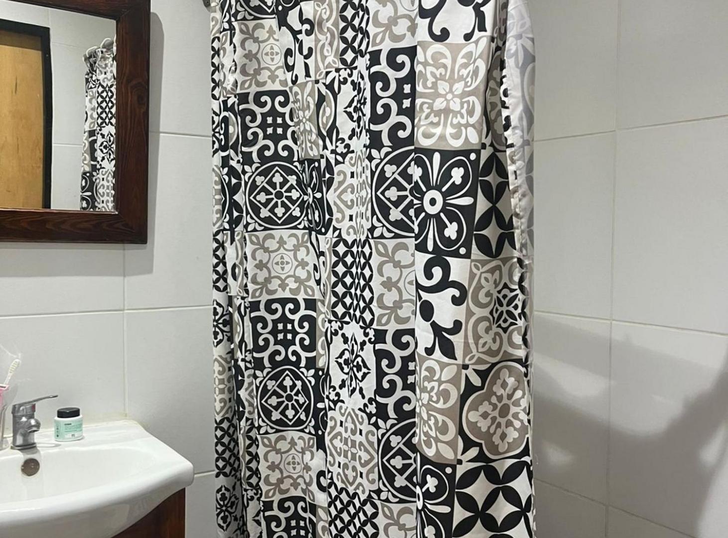 Foto de VENTA QUINTA CASA 2AMB+ DPTO MONOAMB-PILETA-MORENO, imagen 4