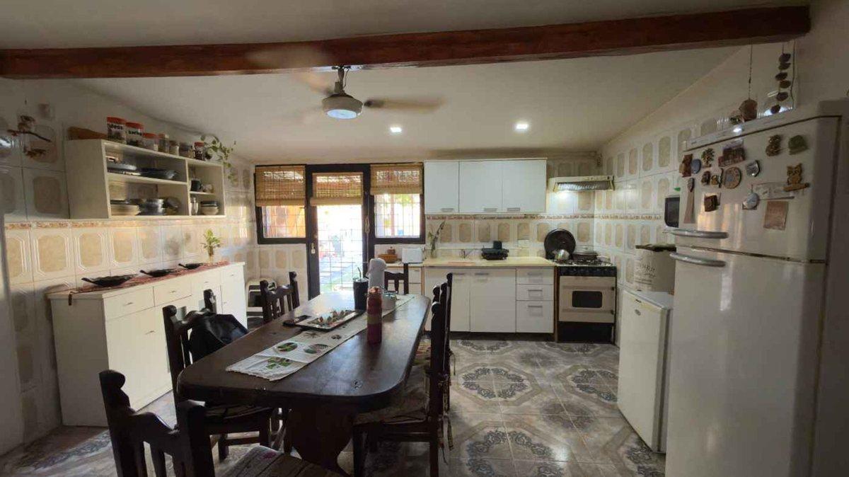 Foto de VENTA CASA 3 AMB EN TORTUGUITAS, PILETA Y COCHERA, imagen 5