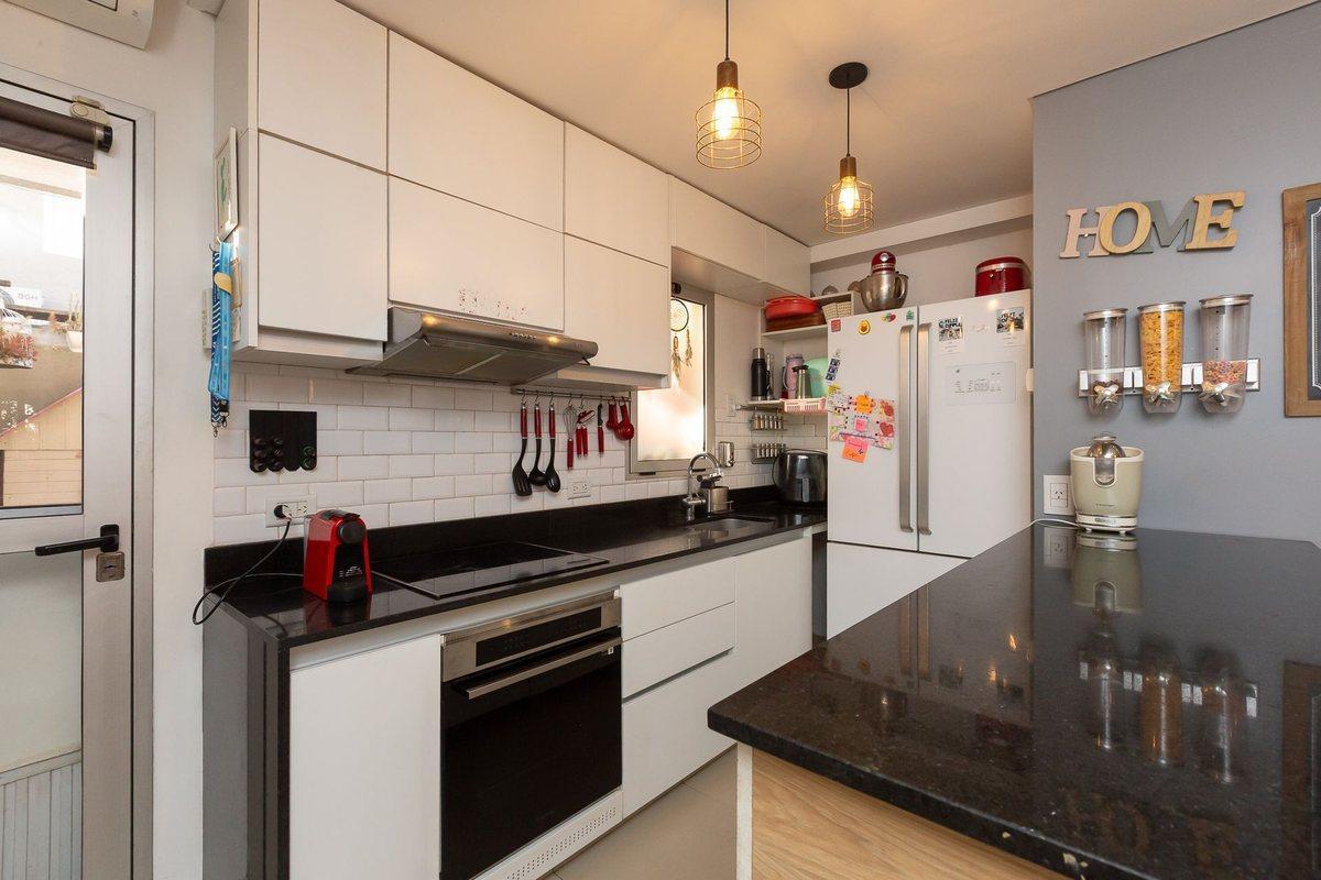 Foto de VENTA DPTO TRIPLEX 4 AMB EN MORON - PERMUTA, imagen 5