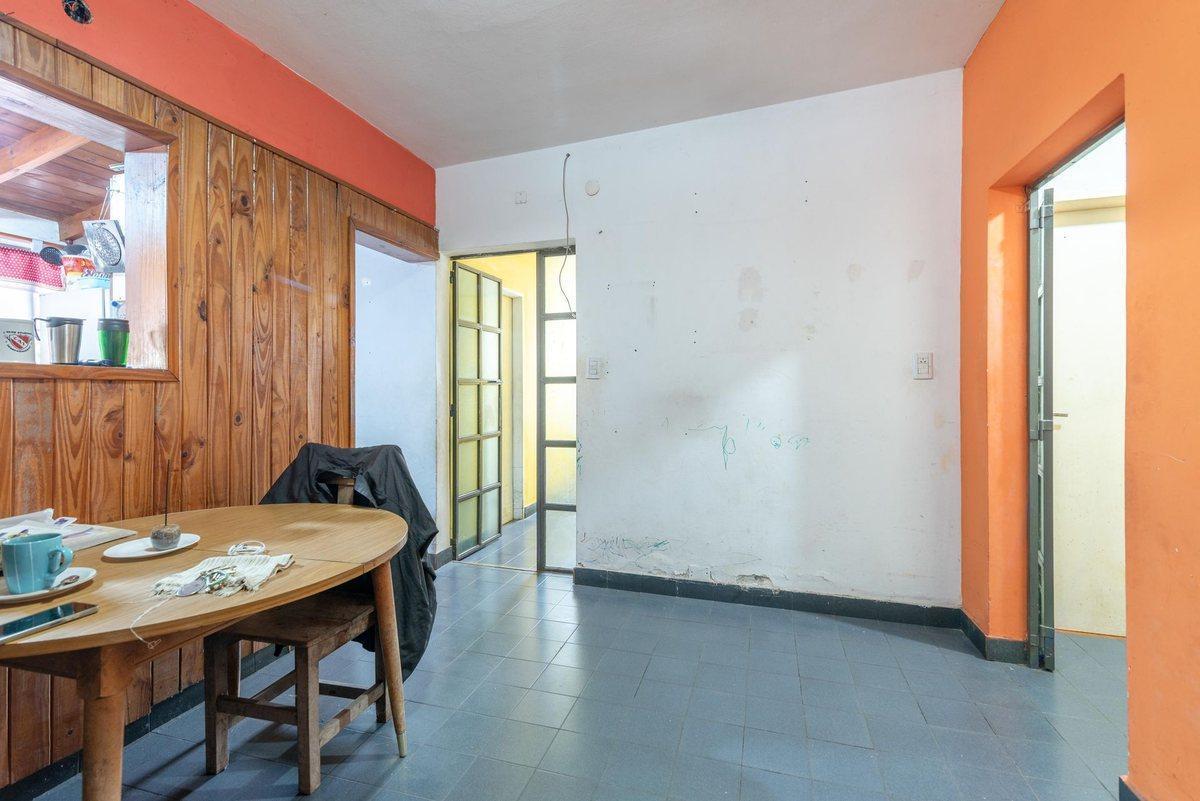 Foto de VENTA CASA MULTIFAMILIAR CASTELAR, imagen 4
