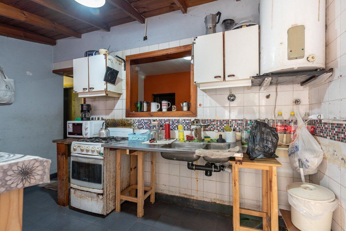 Foto de VENTA CASA MULTIFAMILIAR CASTELAR, imagen 3