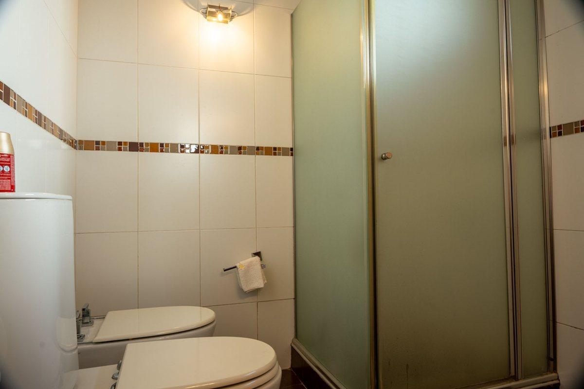 Foto de VENTA CASA 4 AMB. PILETA COCH./PARRILA APTA CRED., imagen 4