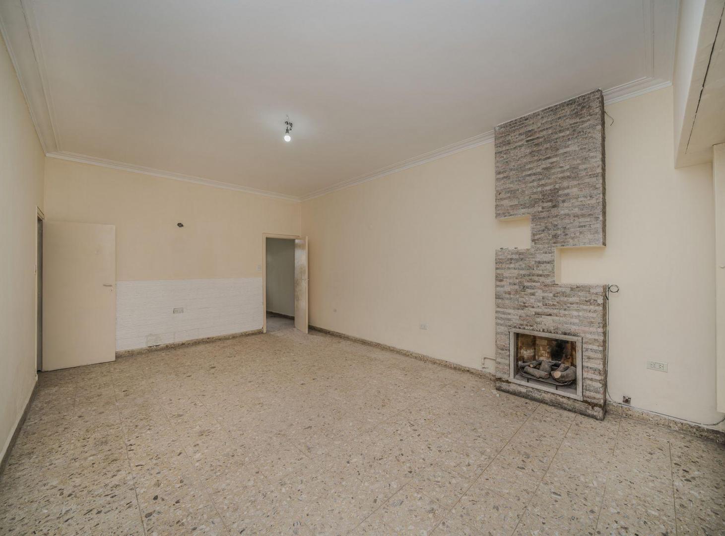 Foto de VENTA - CASA 3 AMBIENTES - GARAGE - PARQUE, imagen 5