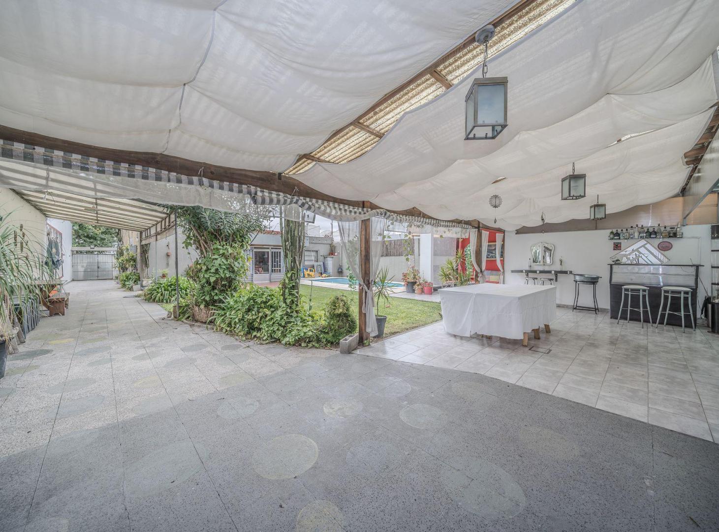 Foto de VENTA CASA VILLA BALLESTER SOBRE LOTE 590M2 PILETA, imagen 5