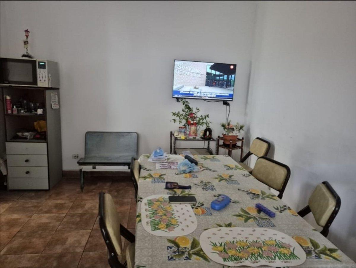 Foto de VENTA CASA 420 M2 4 AMB CASEROS GRAN GALPON PARQUE, imagen 4