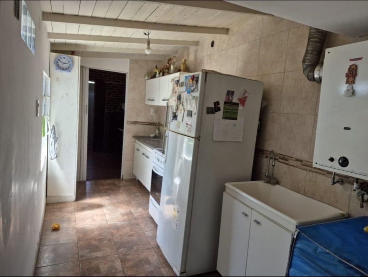 Foto de VENTA CASA 420 M2 4 AMB CASEROS GRAN GALPON PARQUE, imagen 5