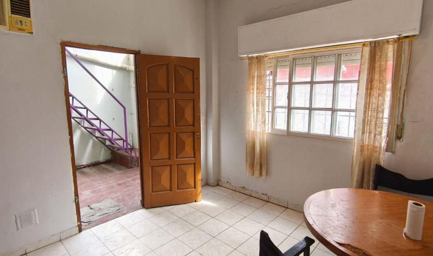Foto de VENTA PH 3 AMB REFACCIONAR V. TESEI PERMUTA FINAN, imagen 3