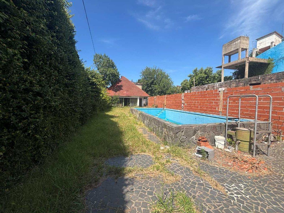 Foto de VENTA CASA PALOMAR+PILETA+GALPON 591 M2 TERRENO, imagen 5