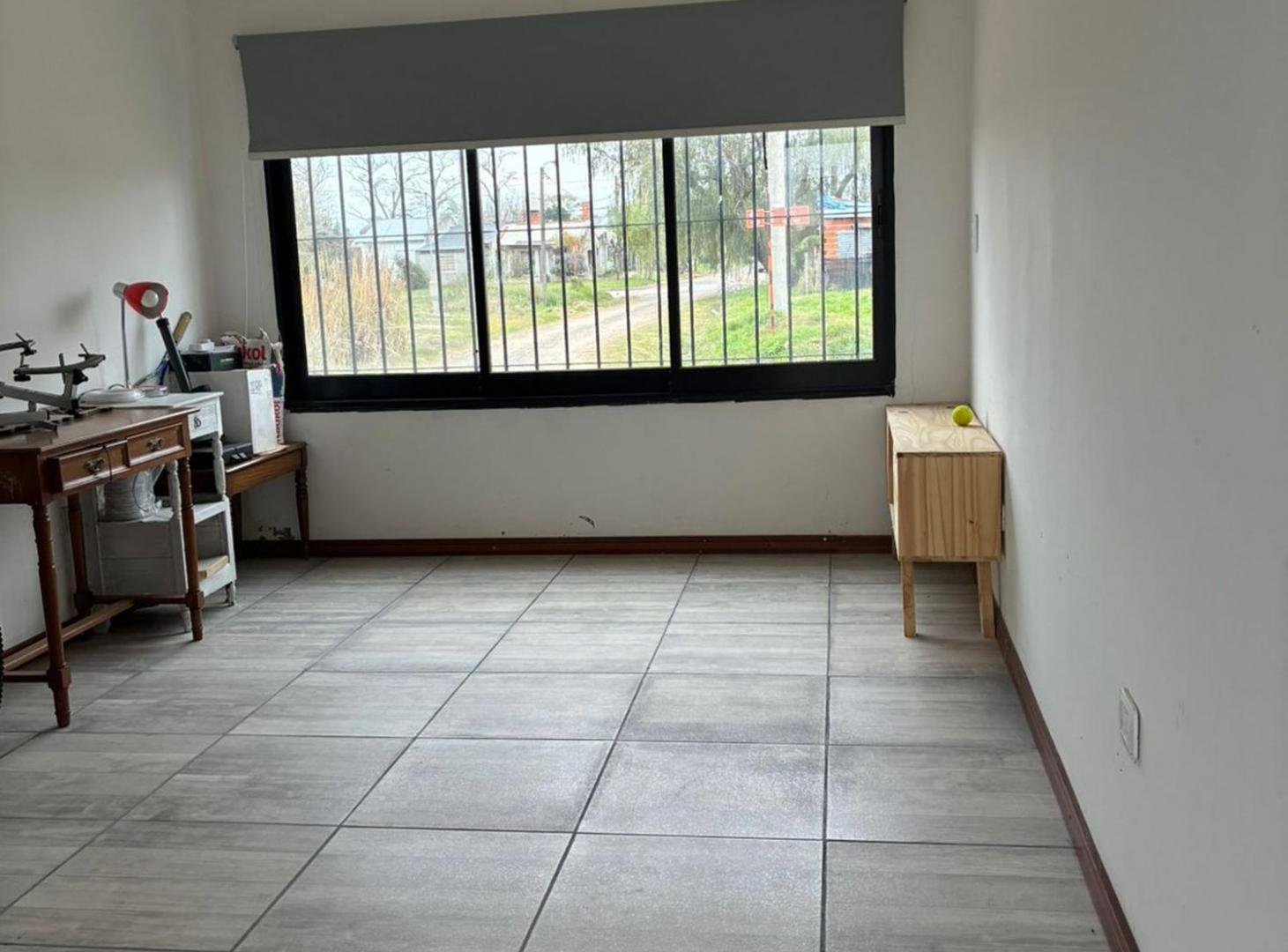 Foto de VENTA CASA 4 AMB BARRIO TRES DE ENERO MONTE A.CRED, imagen 1
