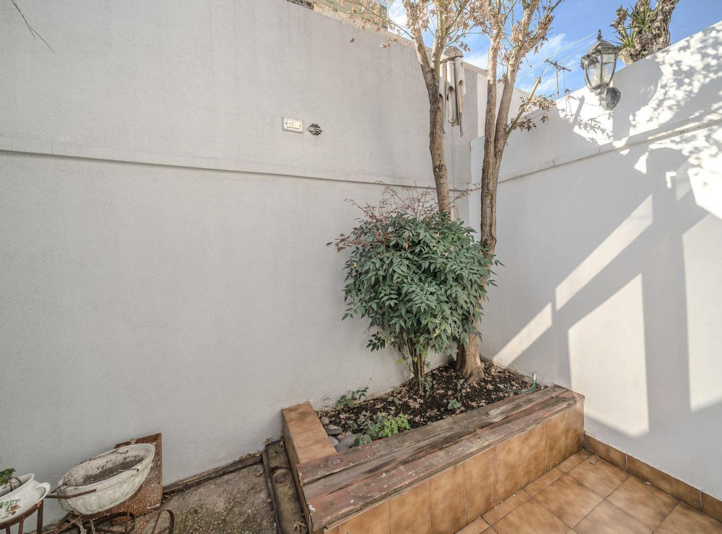 Foto de VENTA DUPLEX 3 AMB VILLA SARMIENTO CERRAM.IMPECABL, imagen 3