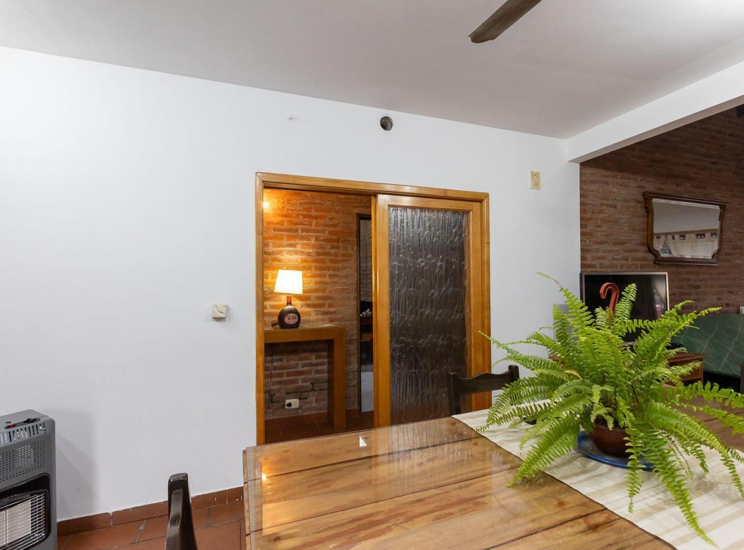 Foto de VENTA CASA 4 AMB MUTIFAMLIAR C PARQUE / 2 COCHERAS, imagen 3