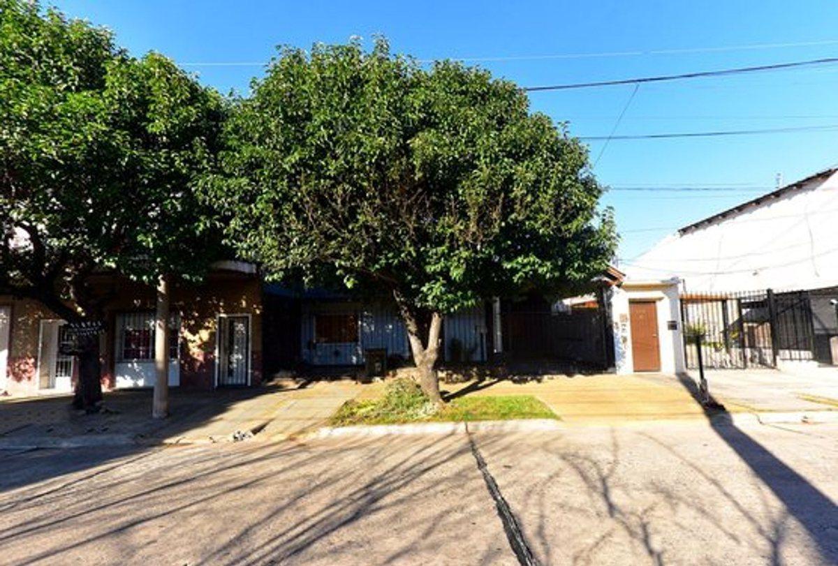 Foto de VENTA CASA 4AMB + OFICINA QUINCHO PARQUE S.A PADUA, imagen 4
