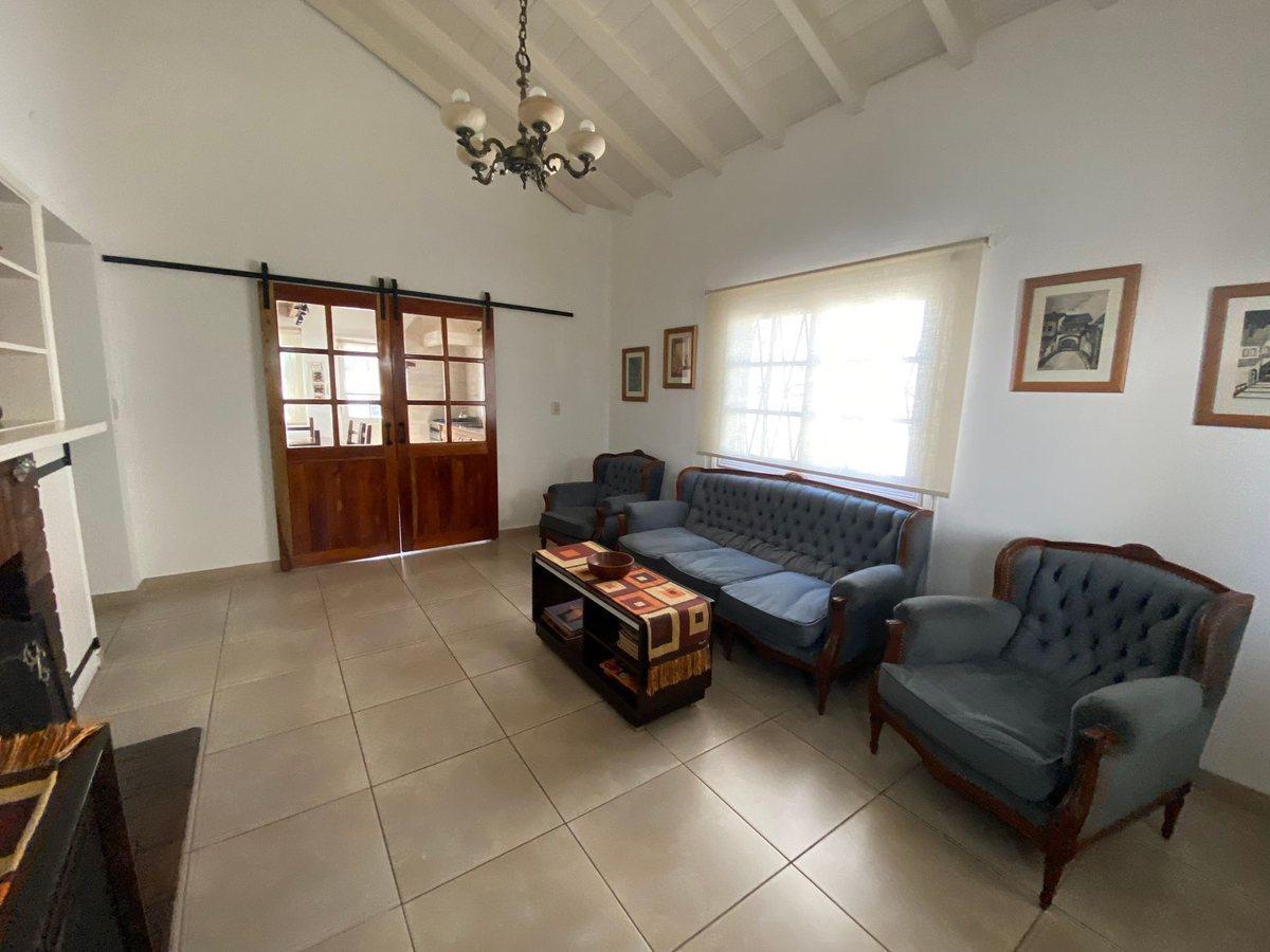 Foto de VENTA CASA 5 AMBIENTES ISIDRO CASANOVA PILETA CLIM, imagen 2