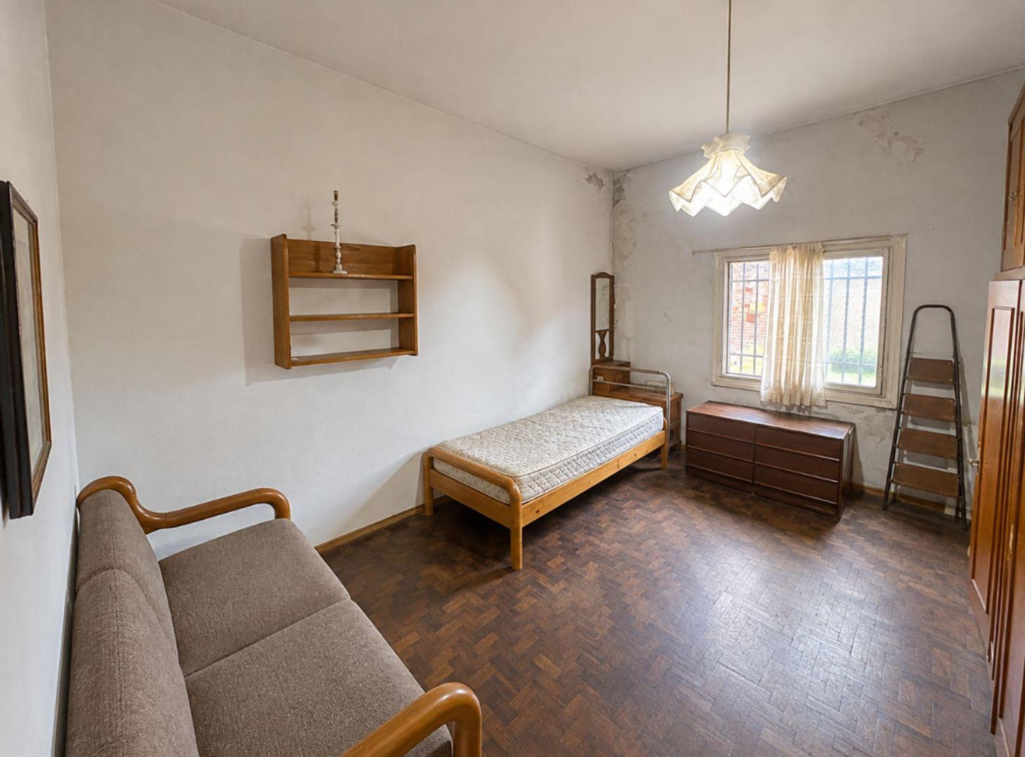 Foto de VENTA CASA 3 AMB C/COCHERA PATIO Y TERRAZA PERMUTA, imagen 1