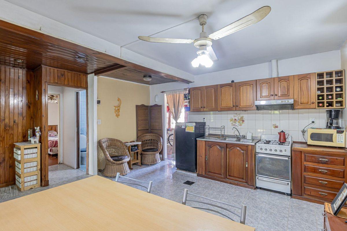 Foto de CASA 4 AMB HURLINGHAM CON PARQUE Y PILETA, imagen 4