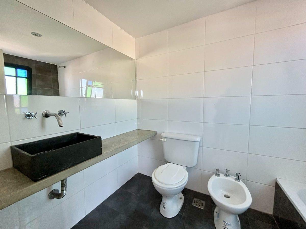 Foto de Alquiler moderno Monoambiente Saenz Pena, imagen 4