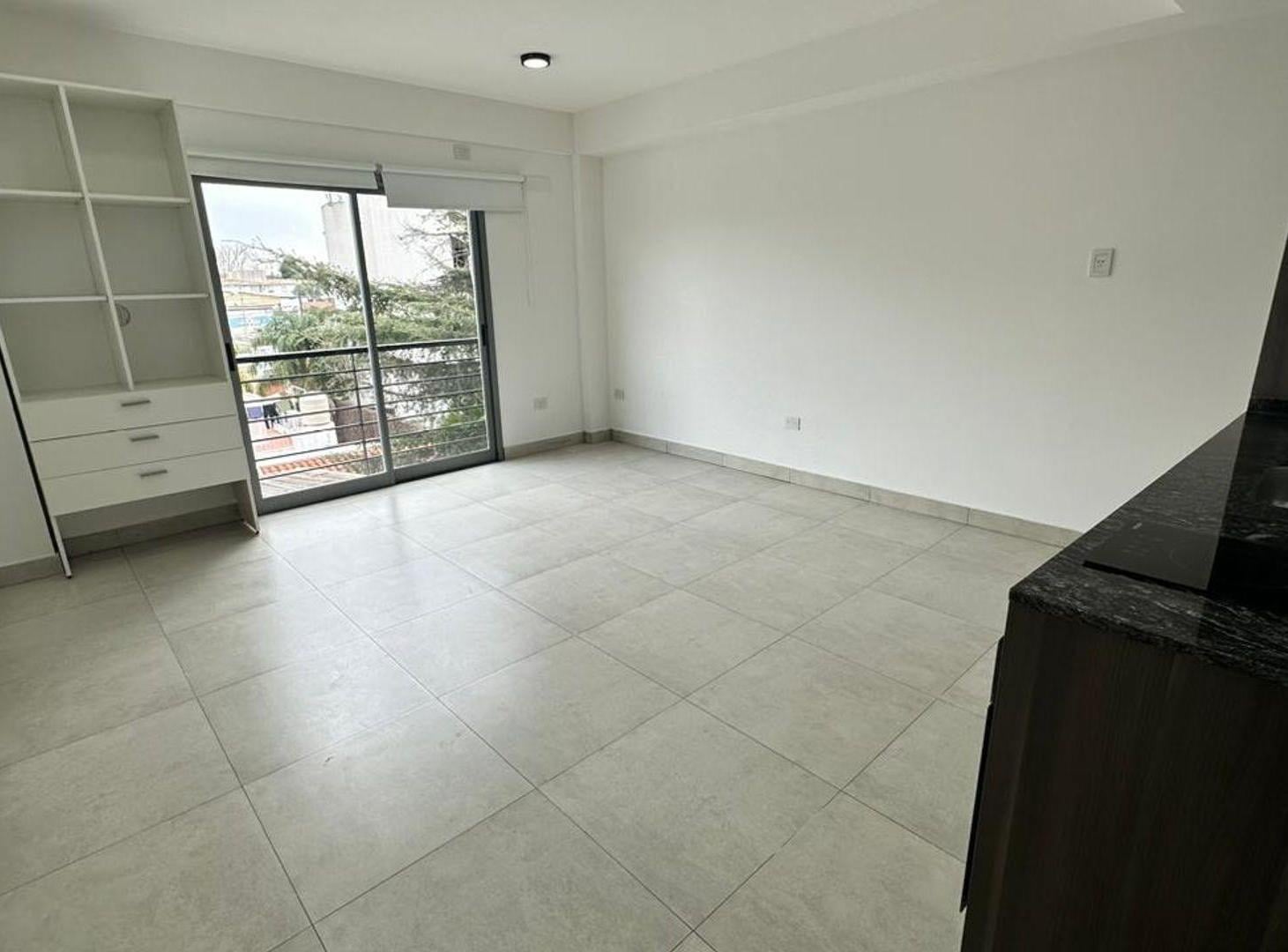 Foto de ALQUILER MONOAMBIENTE COCHERA Y TERRAZA- PALOMAR, imagen 1