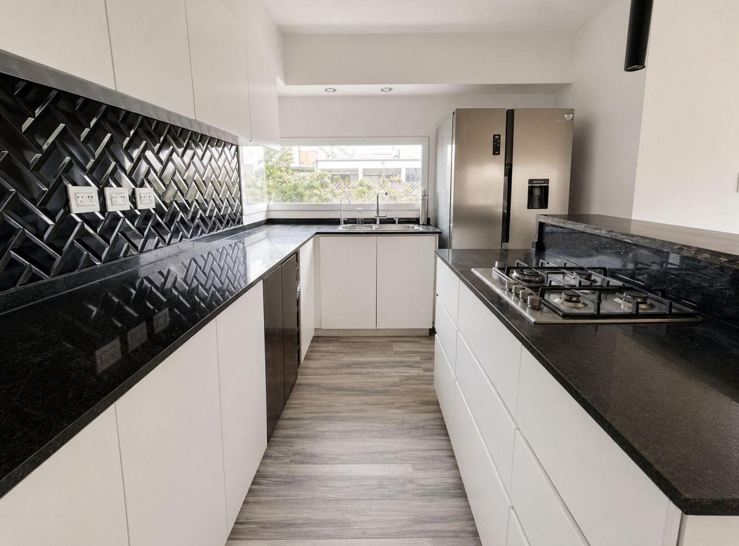 Foto de VENTA CASA 4 AMBIENTES BARRIO LAGUNA AZUL PERMUTA, imagen 1
