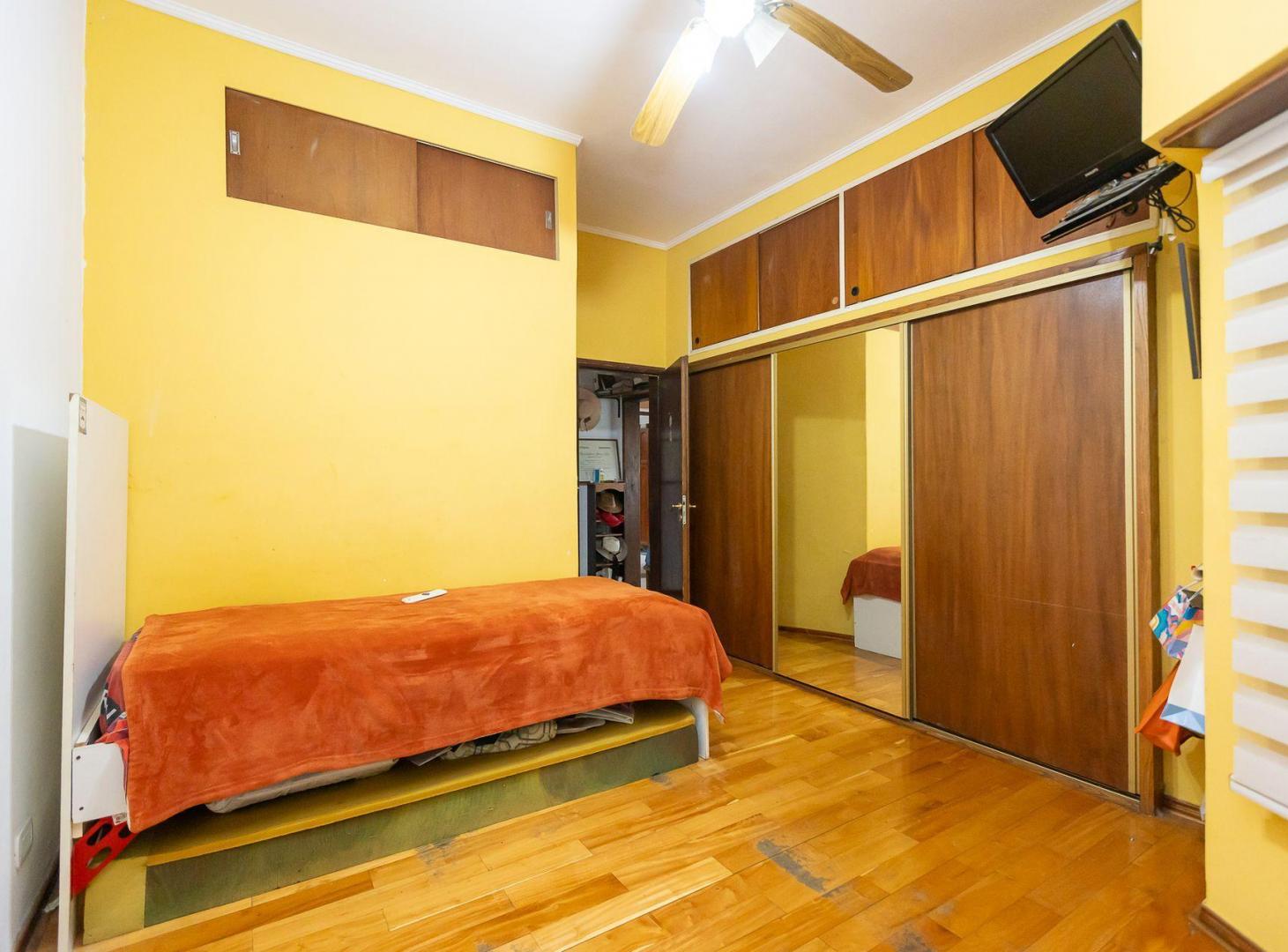 Foto de Casa en dos plantas con 4 dormitorios | Hurlingham, imagen 3