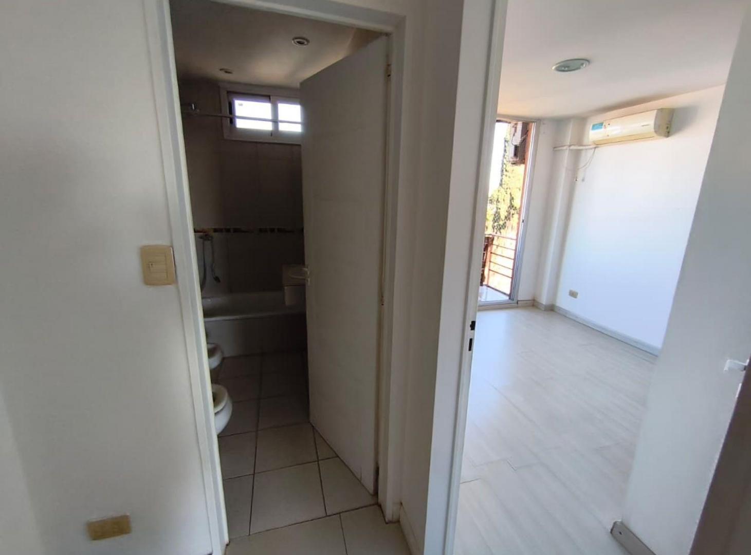 Foto de Venta Dto 2Amb en San Martin OPORTUNIDAD PERMUTA, imagen 5