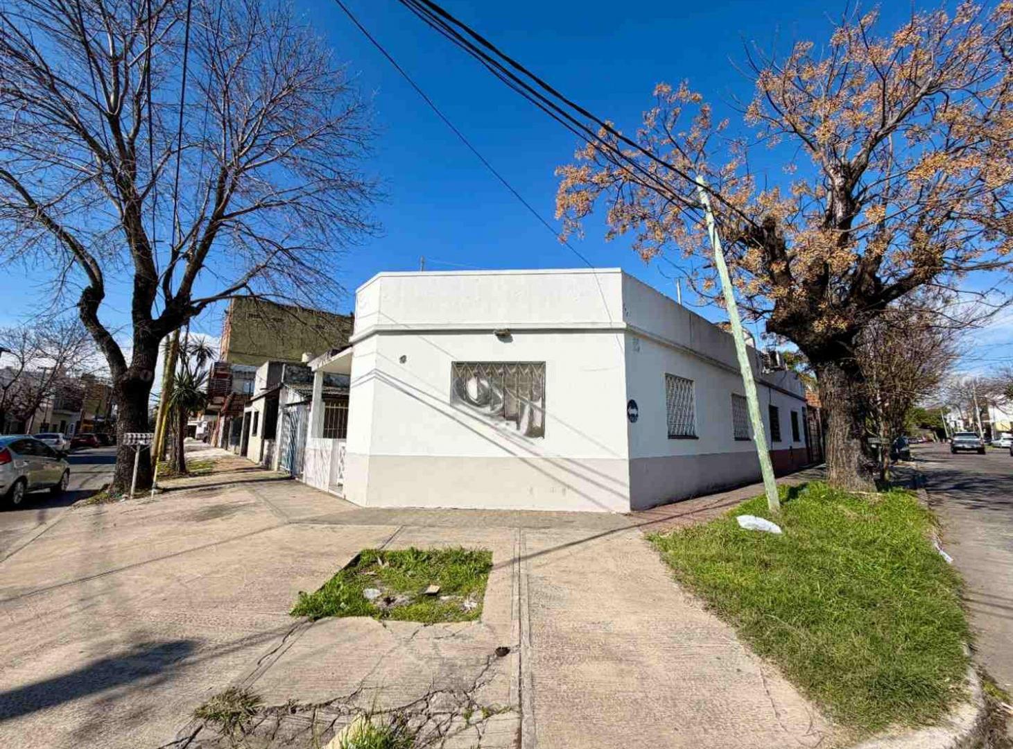 Foto de Vta/Pta Casa 4 amb, patio, terraza, coch. V. LYNCH, imagen 2