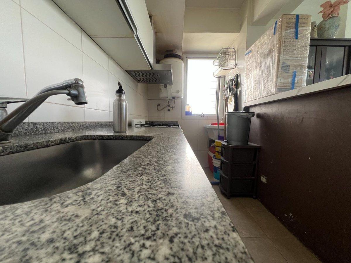 Foto de VENTA DEPTO 4 AMB CASTELAR VISTA ABIERTA -PERMUTA-, imagen 5