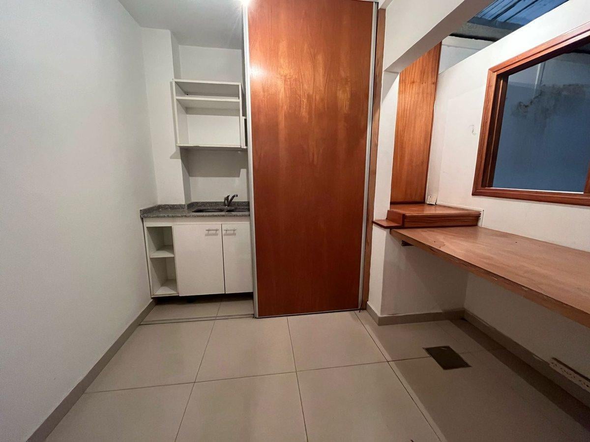 Foto de VENTA DPTO 3 AMBIENTES PATIO PERMUTA SAN CRISTOBAL, imagen 5