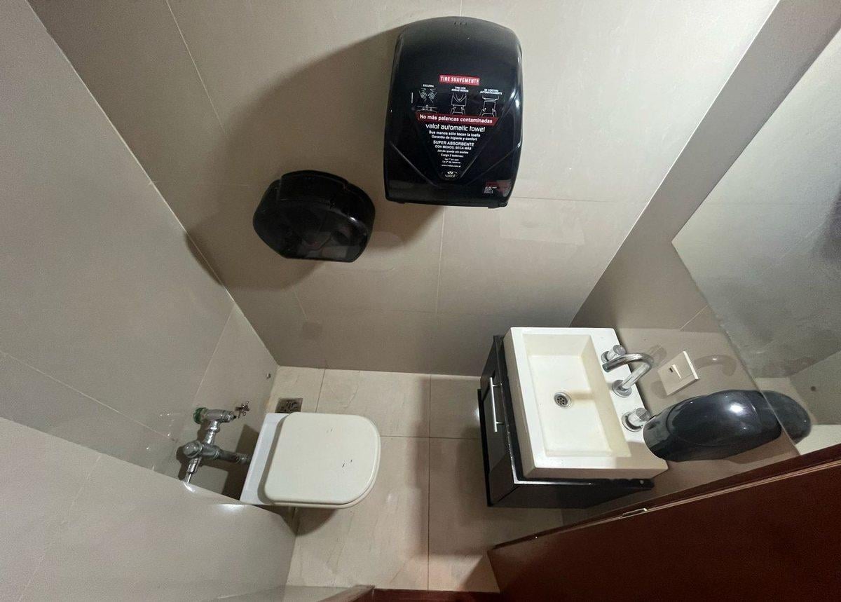Foto de VENTA DPTO 3 AMBIENTES PATIO PERMUTA SAN CRISTOBAL, imagen 3