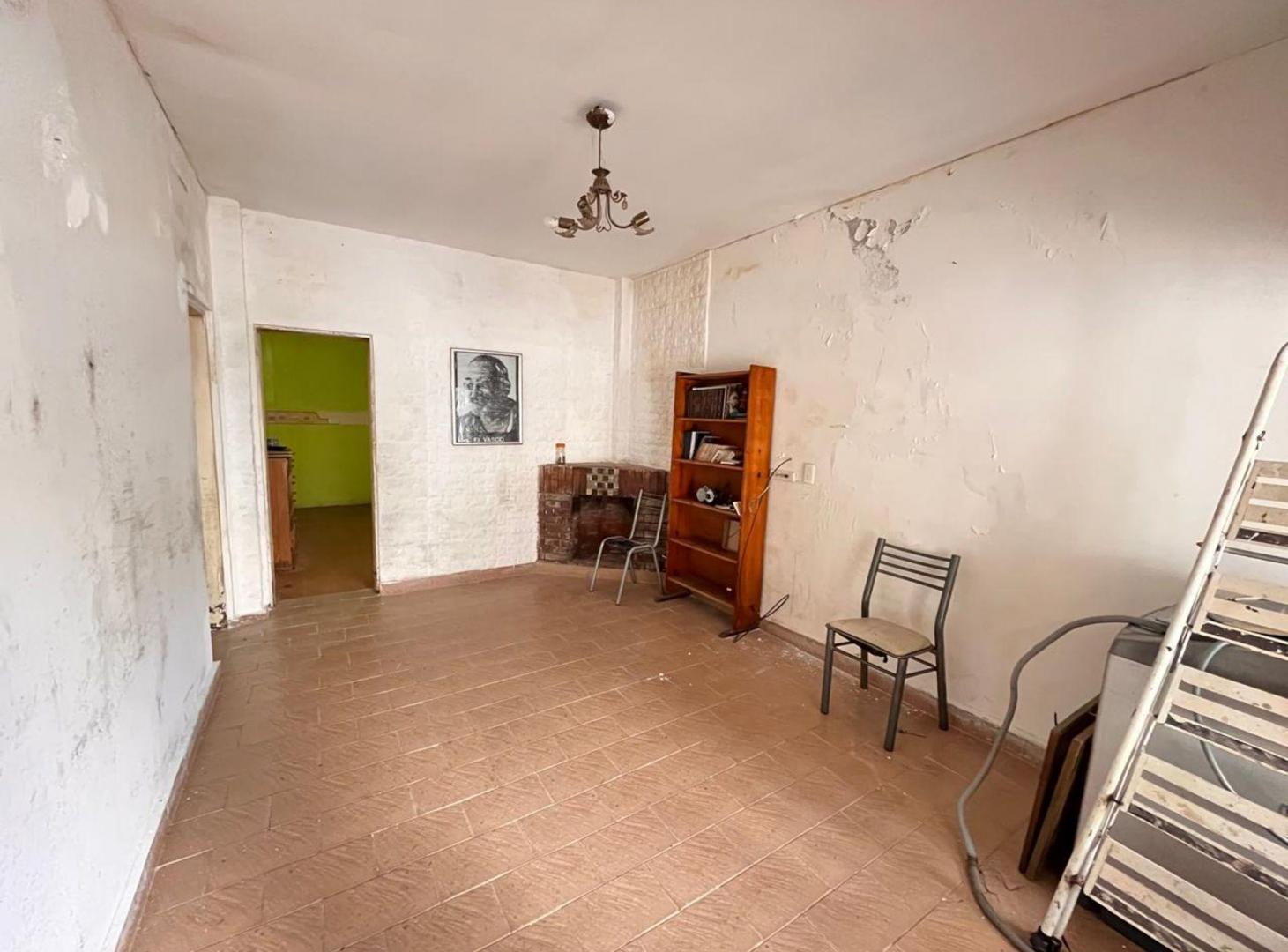 Foto de VENTA CASA 3 AMB PERMUTA FINANCIA V. TESEI, imagen 1