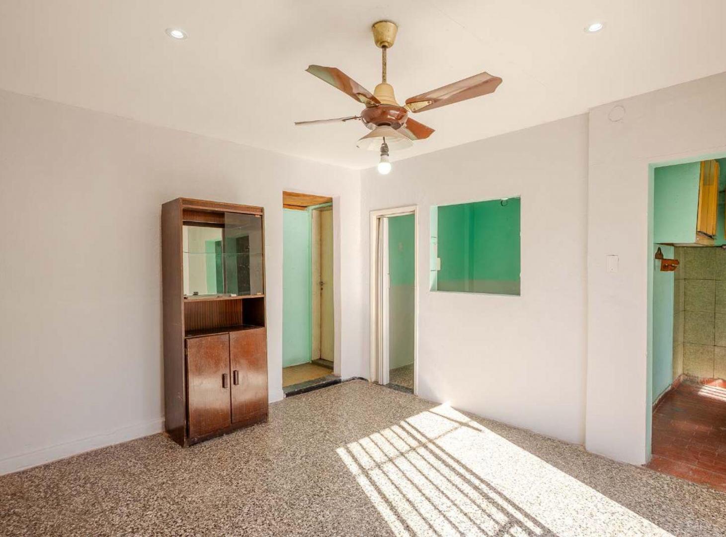 Foto de VENTA PH 4AMB CASEROS - TERRAZA APTO CREDITO, imagen 1