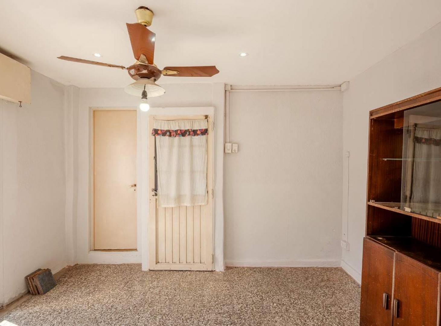 Foto de VENTA PH 4AMB CASEROS - TERRAZA APTO CREDITO, imagen 5