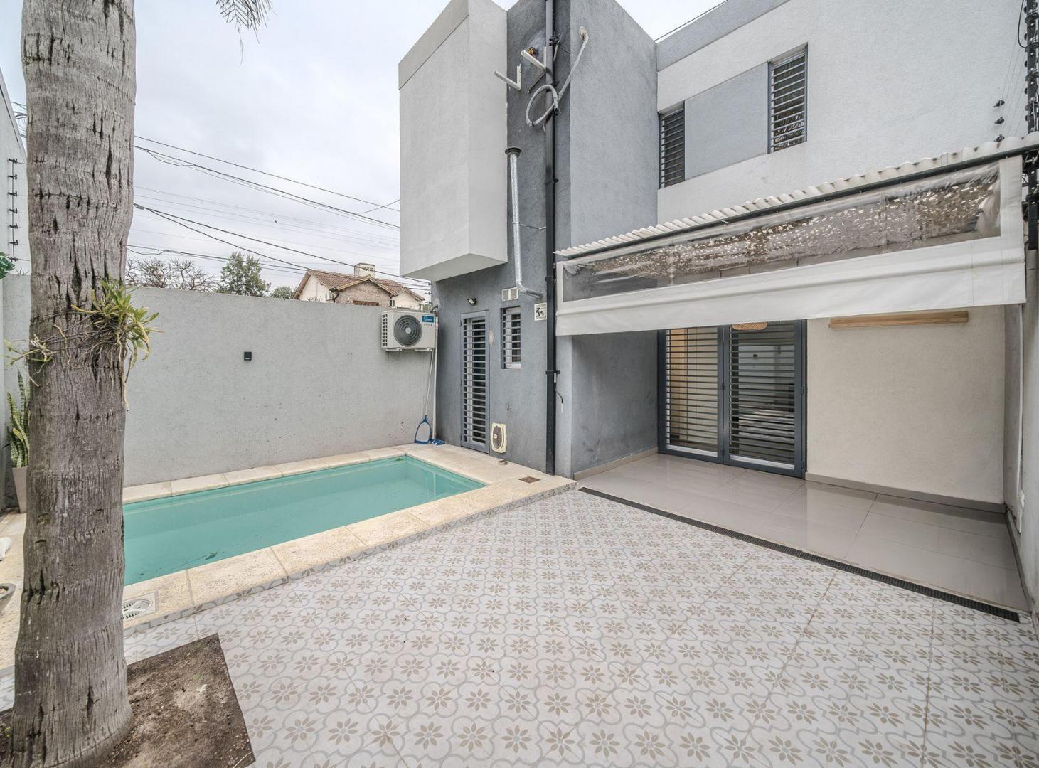 Foto de VENTA DUPLEX 3 AMB EN ITUIZANGO C/PILETA y COCHERA, imagen 1