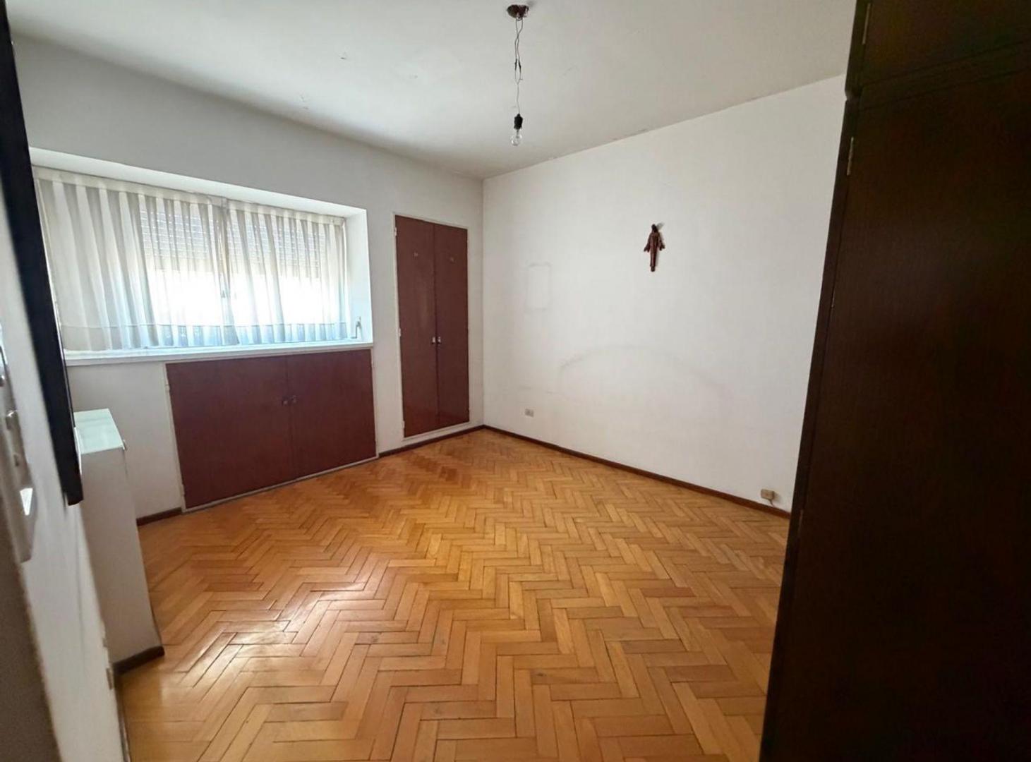 Foto de VENTA DPTO.3 AMB - CASEROS CENTRO, imagen 3