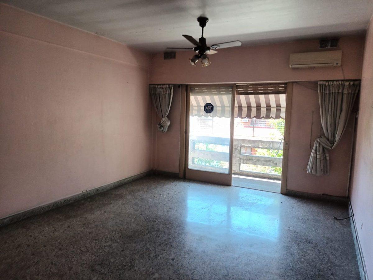 Foto de DEPARTAMENTO 4 AMB ( TIPO CASA) CON TERRAZA VELEZ, imagen 1