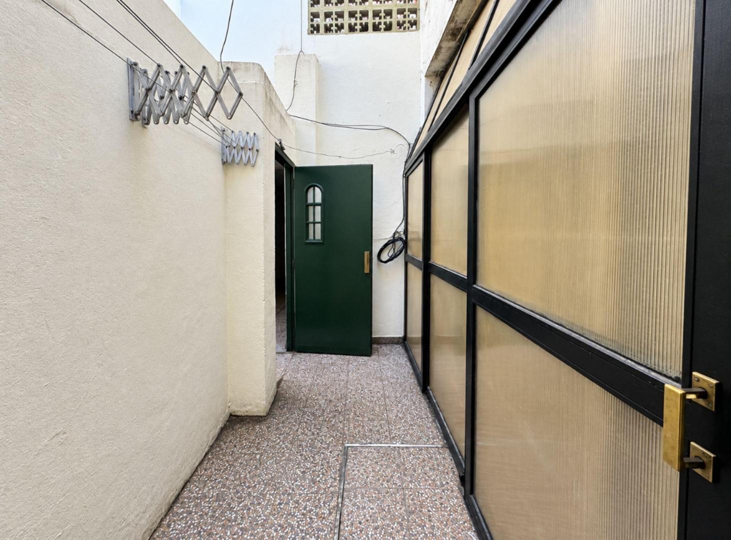 Foto de VENTA PH 3 AMB CIUDADELA CON PATIO Y LAVADERO, imagen 3