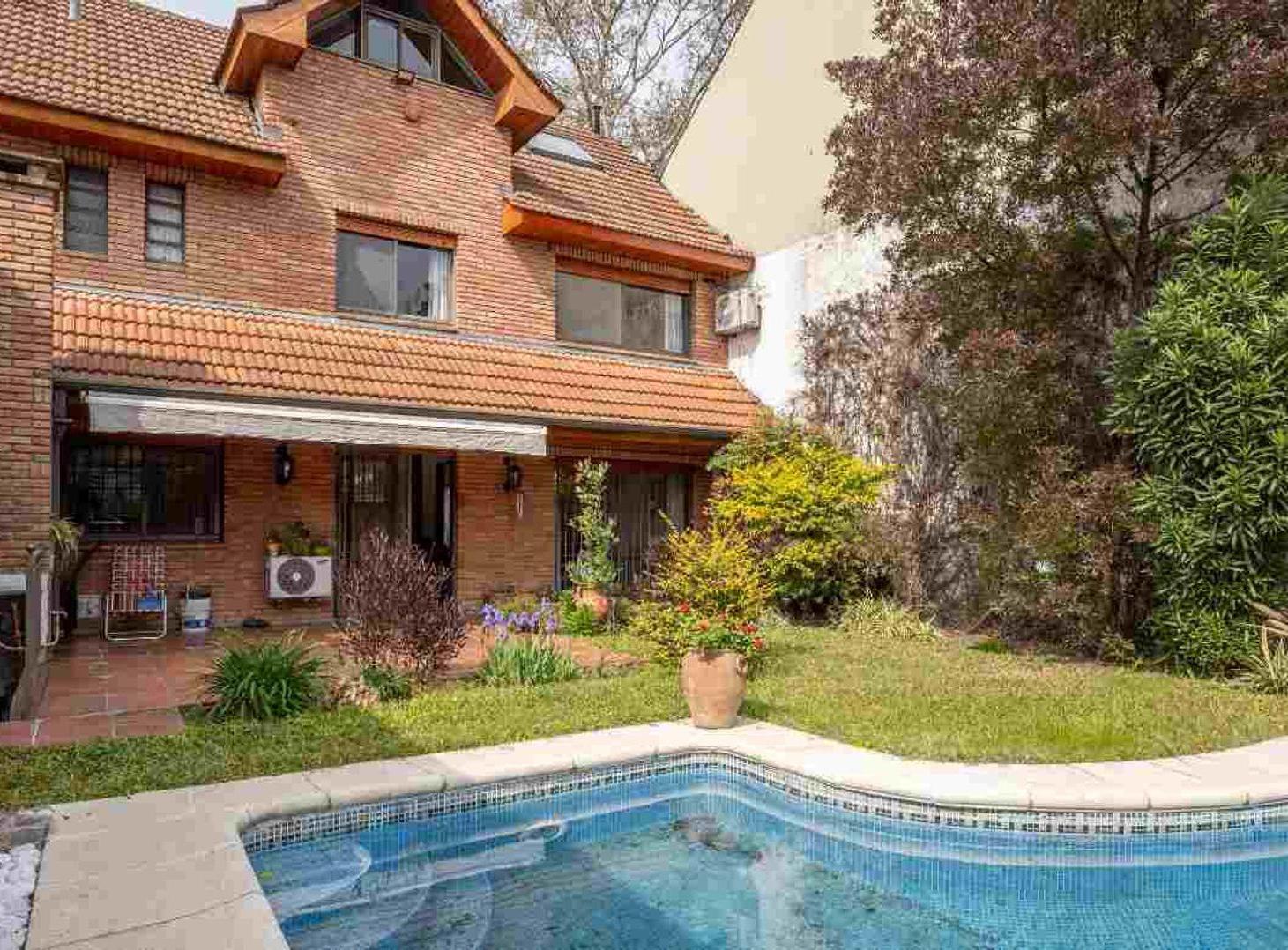 Foto de VENTA CASA 6 AMB FLORIDA PARQUE/PISCINA PERMUTA, imagen 5