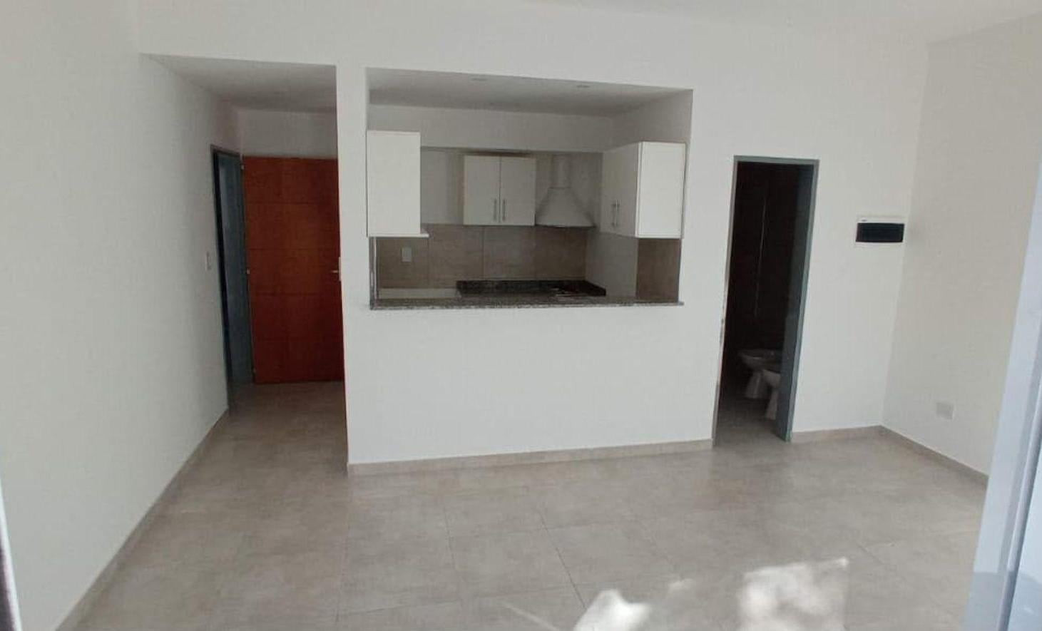 Foto de VENTA MONOAMBIENTE CON COCHERA EN ITUZAINGO, imagen 5