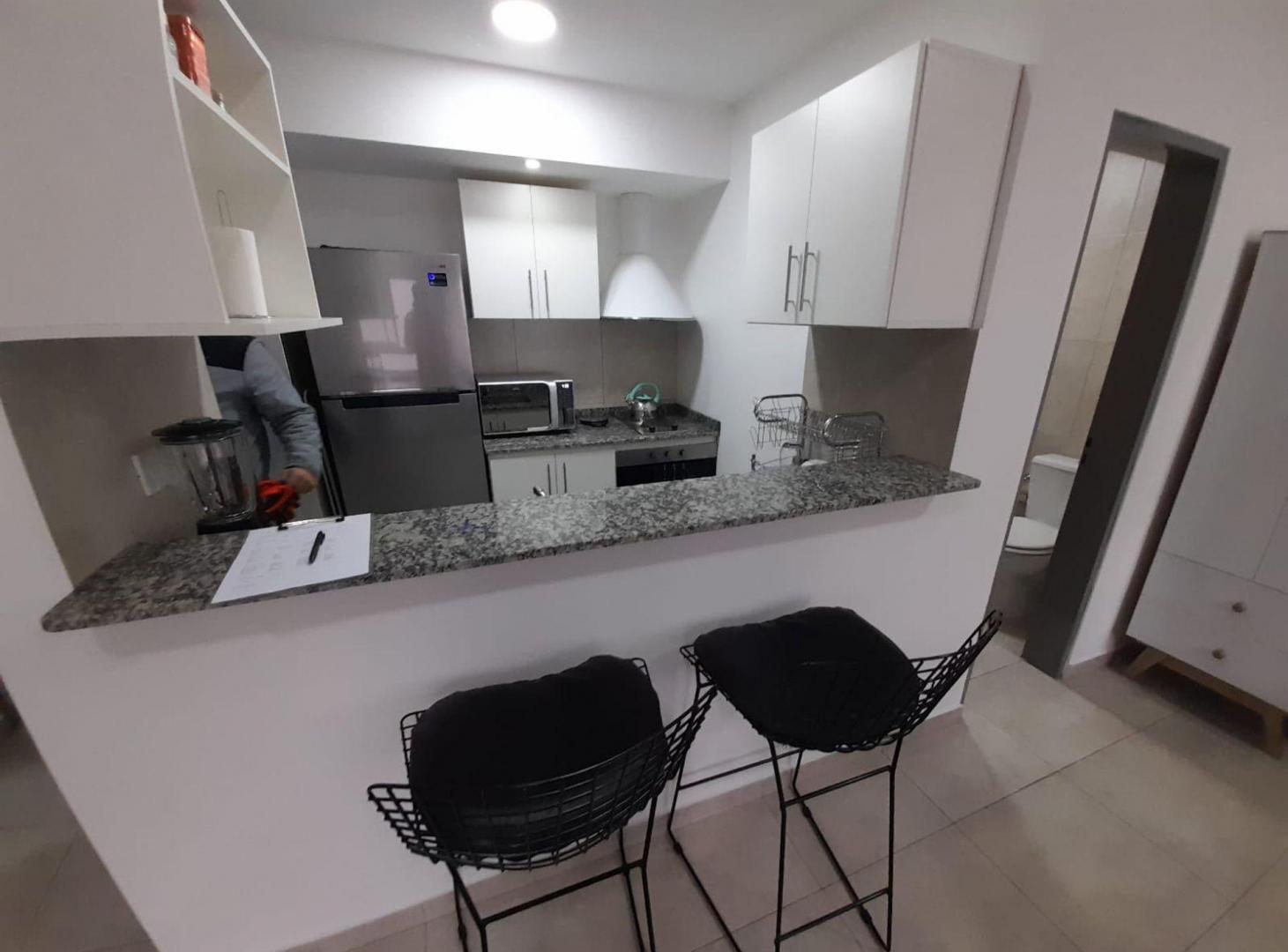 Foto de VENTA MONOAMBIENTE CON COCHERA EN ITUZAINGO, imagen 1