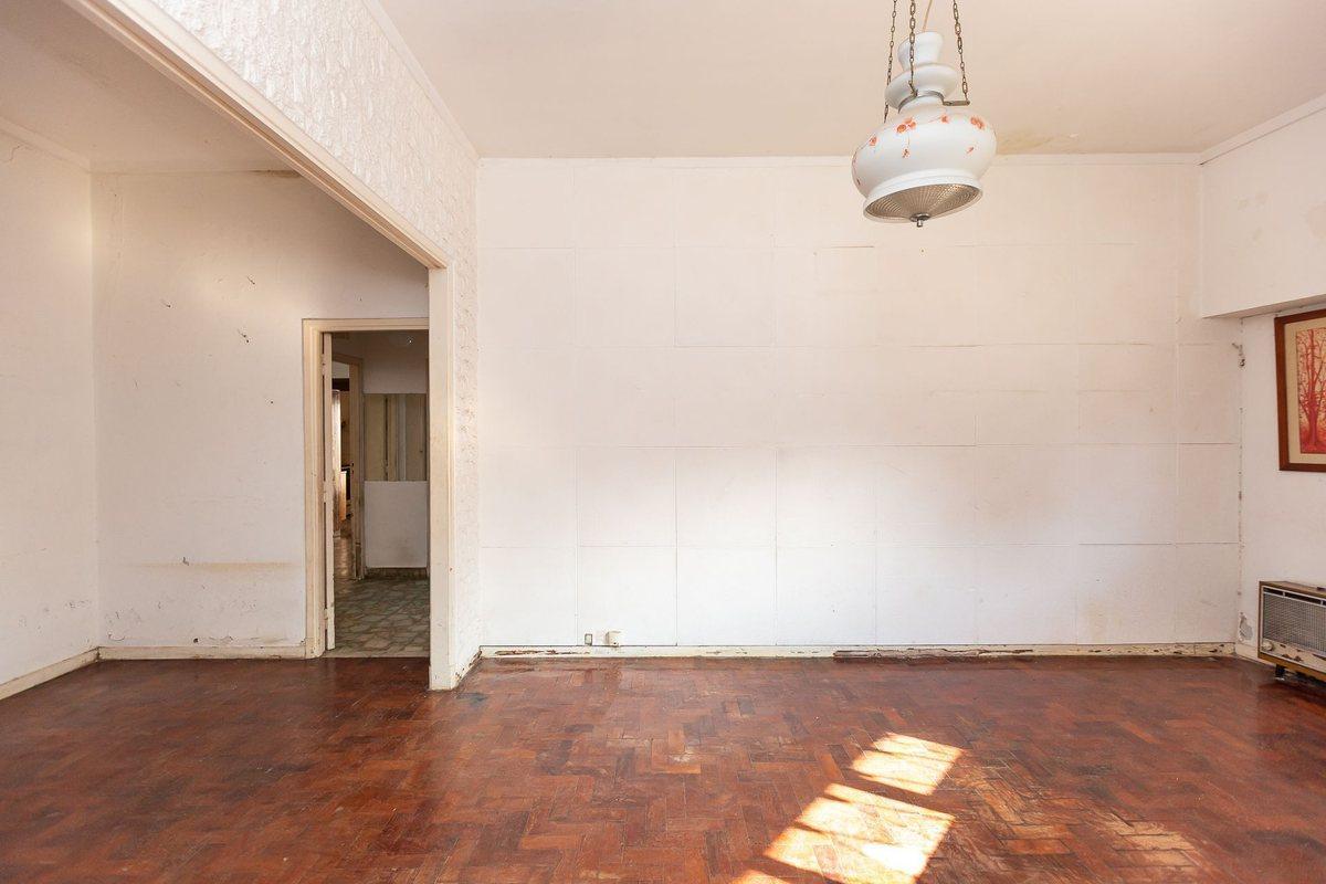 Foto de Venta casa 4 amb villa ballester cochera patio, imagen 2