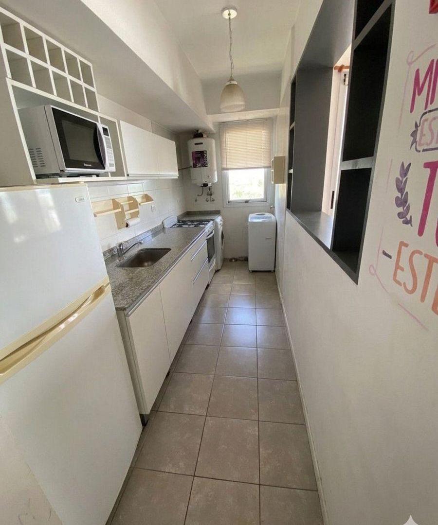Foto de VENTA DEPTO 3 AMB CON BALCON Y COCHERA - CASTELAR, imagen 1