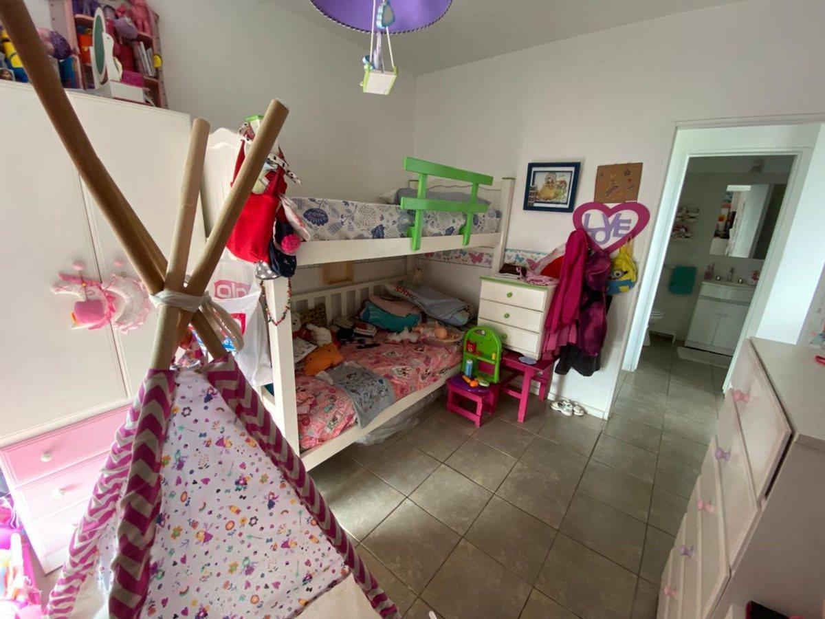 Foto de VENTA DEPTO 3 AMB CON BALCON Y COCHERA - CASTELAR, imagen 5